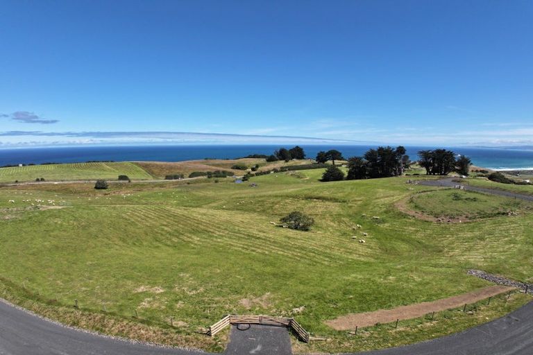 Photo of property in 1 Church Hill Road, Green Island, Dunedin, 9018