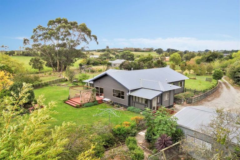 Photo of property in 23 Harrisons Line, Ashhurst, Palmerston North, 4470