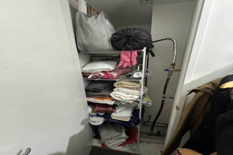 Photo of property in Montreaux Apartments, 2d/164 The Terrace, Wellington Central, Wellington, 6011