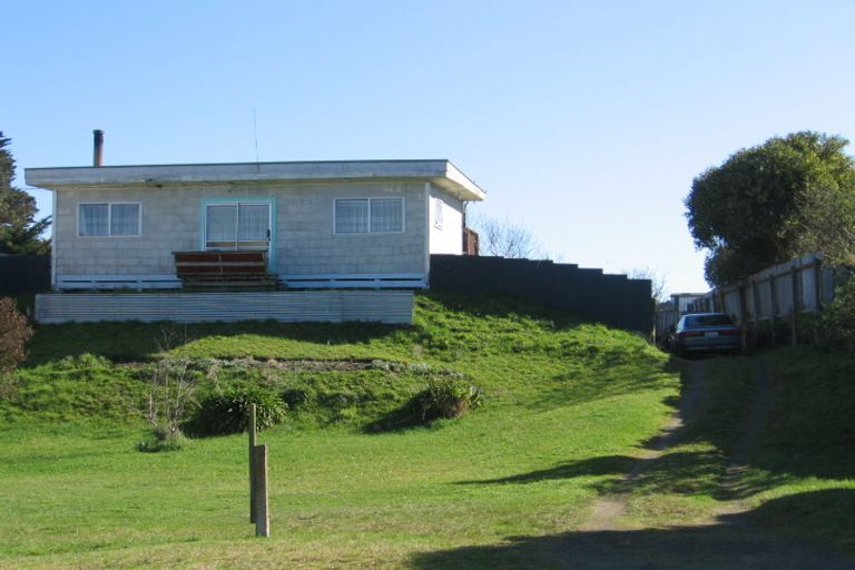 Photo of property in 7 Chaffey Street, Foxton Beach, Foxton, 4815