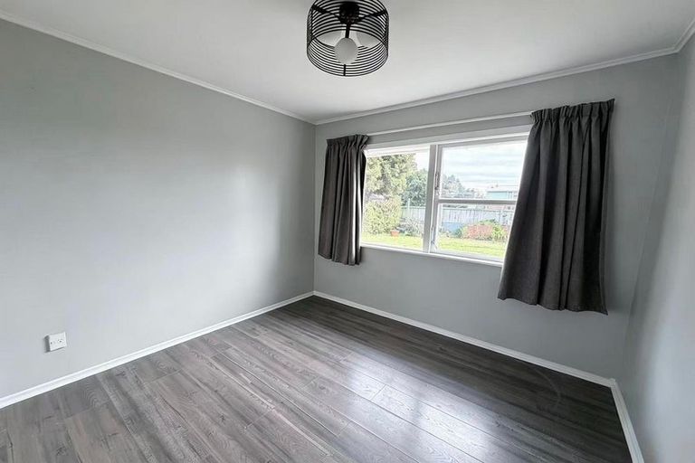 Photo of property in 16 Vickerman Street, Otara, Auckland, 2023