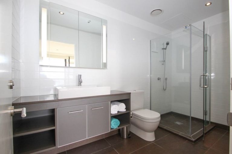 Photo of property in 207/7 Humber Street, Pandora, Napier, 4110