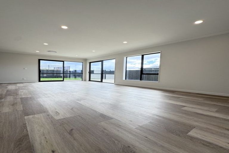 Photo of property in 75 Parish Drive, Wainui, 0932