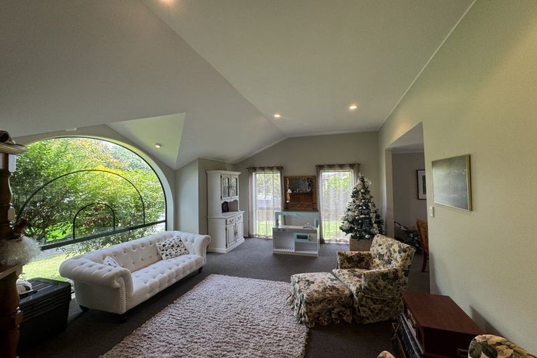 Photo of property in 3 West Fairway, Golflands, Auckland, 2013