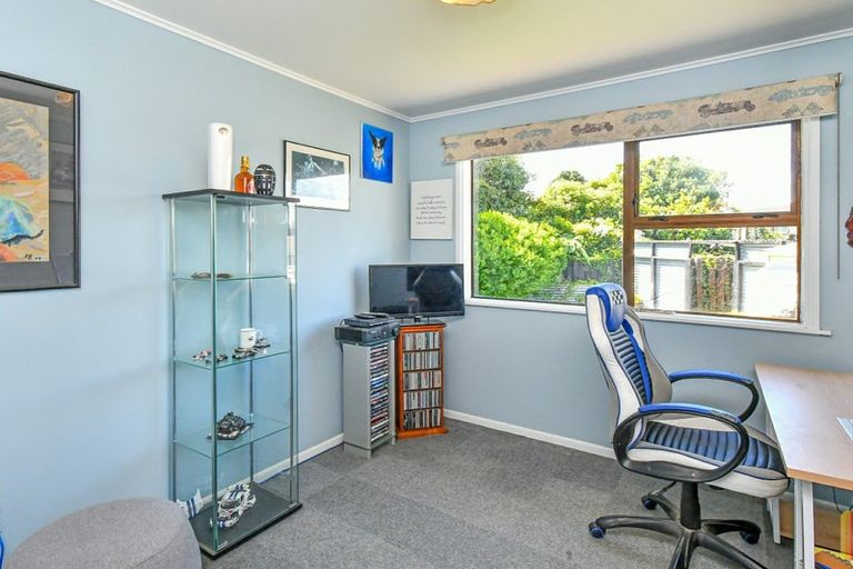Photo of property in 8 Ainsdale Place, Manurewa, Auckland, 2102