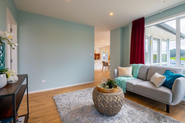 Photo of property in 30 Atherton Terrace, Churton Park, Wellington, 6037