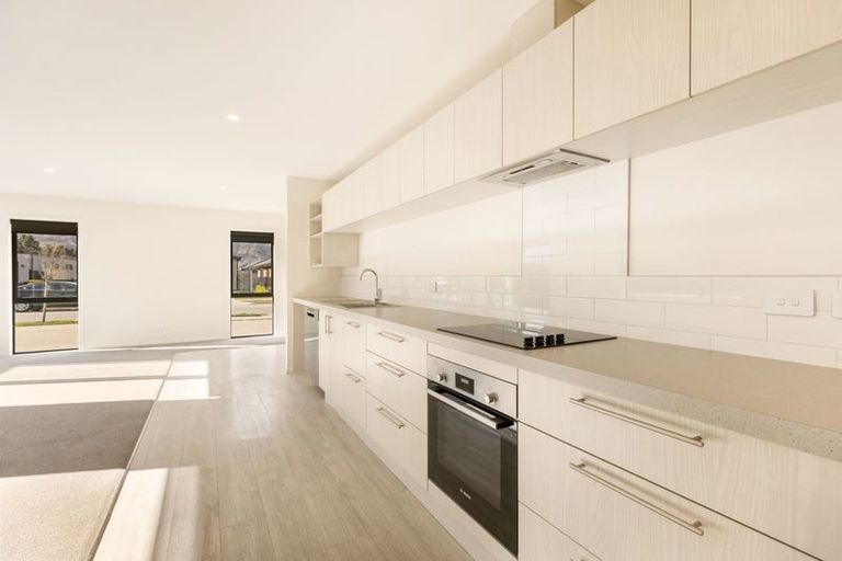 Photo of property in 10 Waddell Street, Lake Hawea, 9382