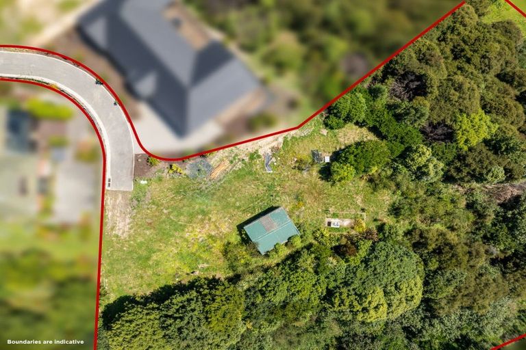 Photo of property in 18 Freyberg Road, Fairfield, Dunedin, 9018