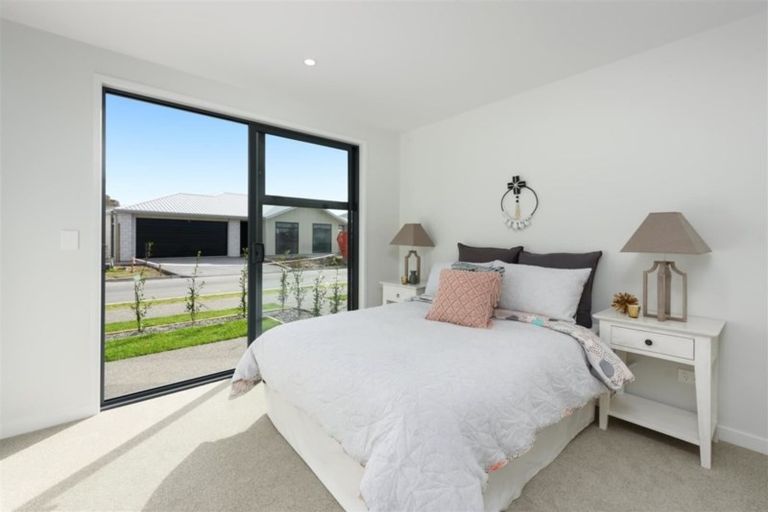 Photo of property in 76 Franks Way, Papamoa Beach, Papamoa, 3118