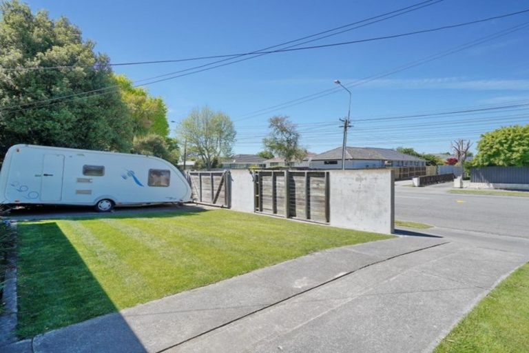 Photo of property in 22 Kendal Avenue, Burnside, Christchurch, 8053
