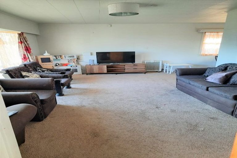 Photo of property in 20 Ferguson Street, Manurewa East, Auckland, 2102