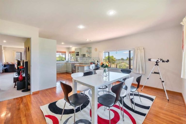 Photo of property in 7 San Lorenzo Rise, Henderson, Auckland, 0612