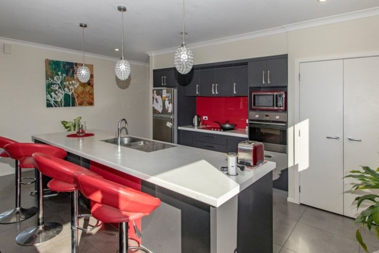 Photo of property in 79 Mcelwee Street, Jervoistown, Napier, 4112