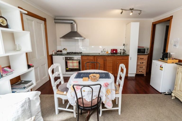 Photo of property in 117 Severn Street, Island Bay, Wellington, 6023