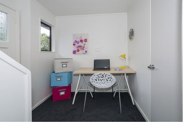 Photo of property in 14 Westpoint Avenue, Harbour View, Lower Hutt, 5010