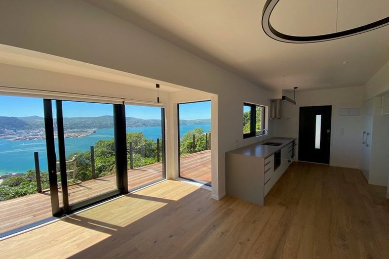 Photo of property in 34 Robieson Street, Roseneath, Wellington, 6011