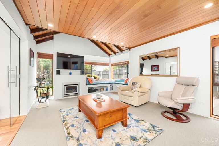 Photo of property in 2/88 Hautana Street, Woburn, Lower Hutt, 5010