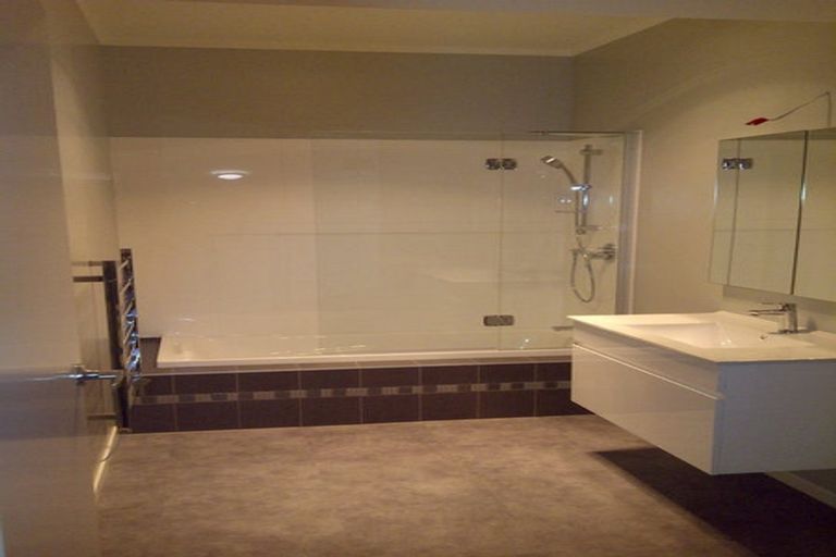 Photo of property in 9 Green Street, Newtown, Wellington, 6021