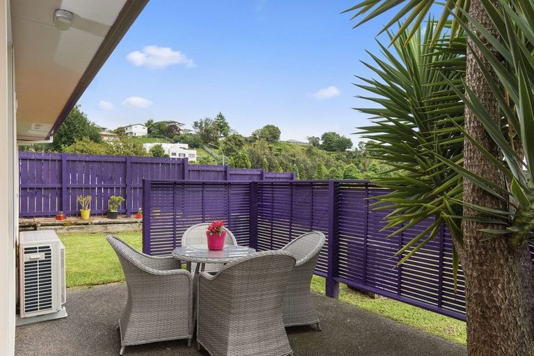 Photo of property in 2 Pohutukawa Way, Gate Pa, Tauranga, 3112
