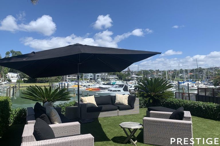 Photo of property in 1/12 Craig Road, Milford, Auckland, 0620