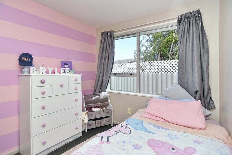 Photo of property in 50 Richill Street, Belfast, Christchurch, 8051