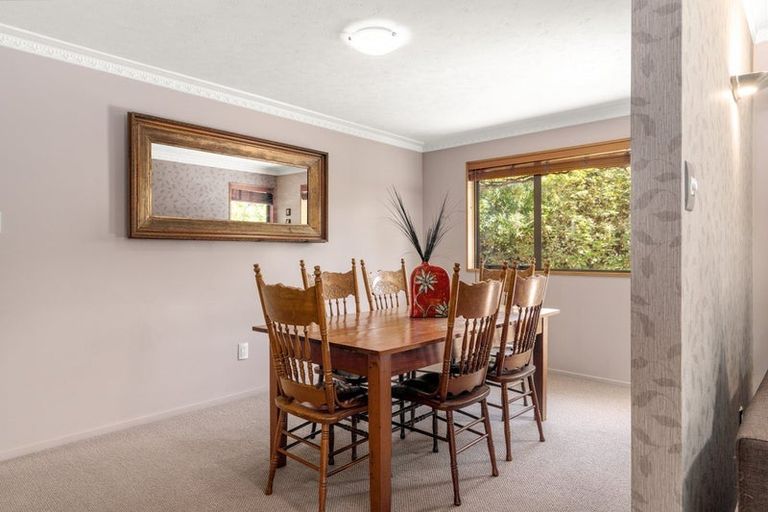 Photo of property in 75 Apsley Drive, Avonhead, Christchurch, 8042