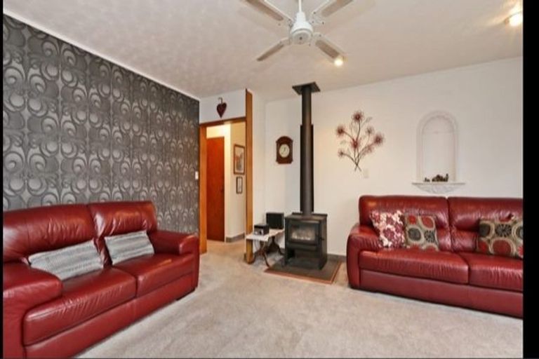 Photo of property in 2/8 Duart Road, Havelock North, 4130