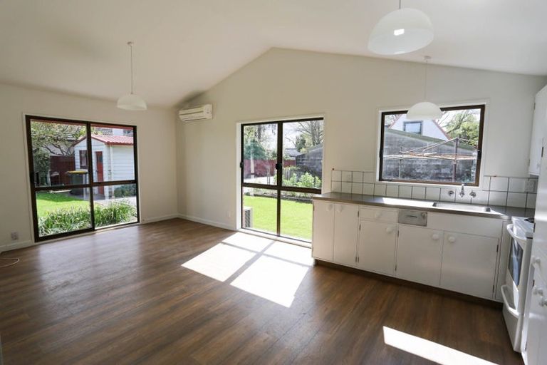 Photo of property in 1/17 Scotston Avenue, St Albans, Christchurch, 8052