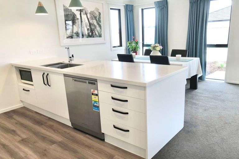 Photo of property in 79a Hinemoa Street, Levin, 5510