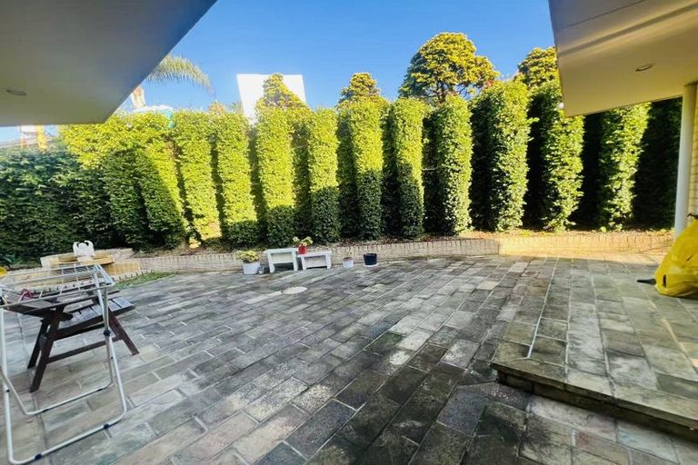 Photo of property in 15 Constable Lane, West Harbour, Auckland, 0618