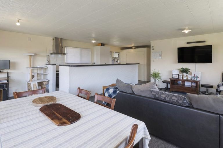 Photo of property in 18a Monokia Street, Fairy Springs, Rotorua, 3015