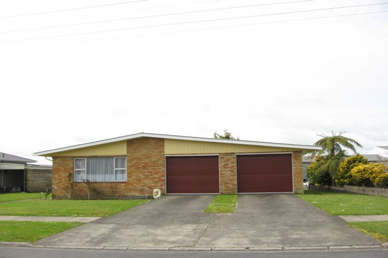 Photo of property in 13 Cutfield Street, Inglewood, 4330