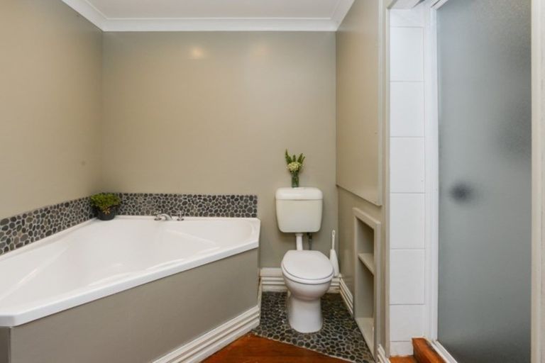 Photo of property in 190 Onehunga Road, Bay View, Napier, 4182