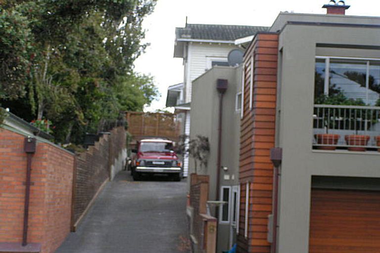 Photo of property in 8 Hauraki Road, Hauraki, Auckland, 0622