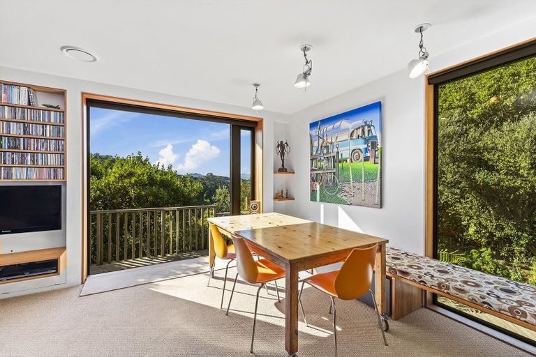 Photo of property in 127a Makara Road, Karori, Wellington, 6012