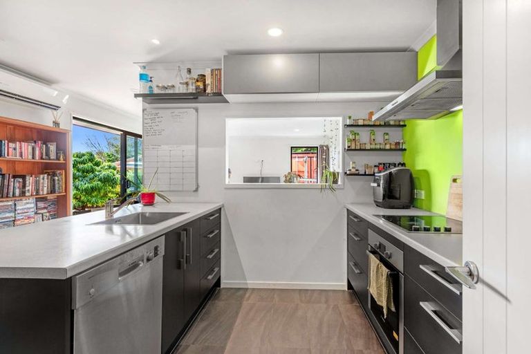 Photo of property in 64 Mcgregors Road, Bromley, Christchurch, 8062