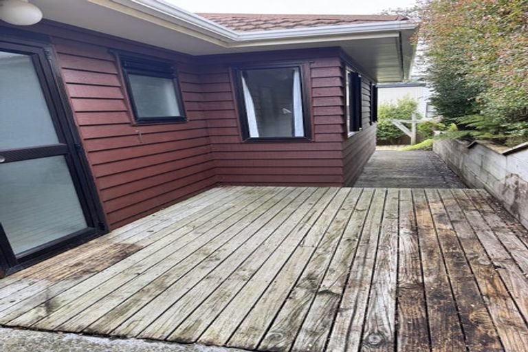 Photo of property in 3/27 Bould Street, Johnsonville, Wellington, 6037