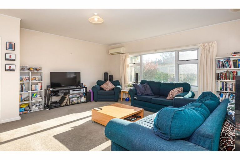 Photo of property in 35 Hillier Place, Spreydon, Christchurch, 8024