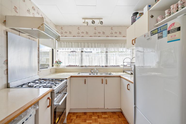 Photo of property in 2/77 Fitzroy Street, Papatoetoe, Auckland, 2104