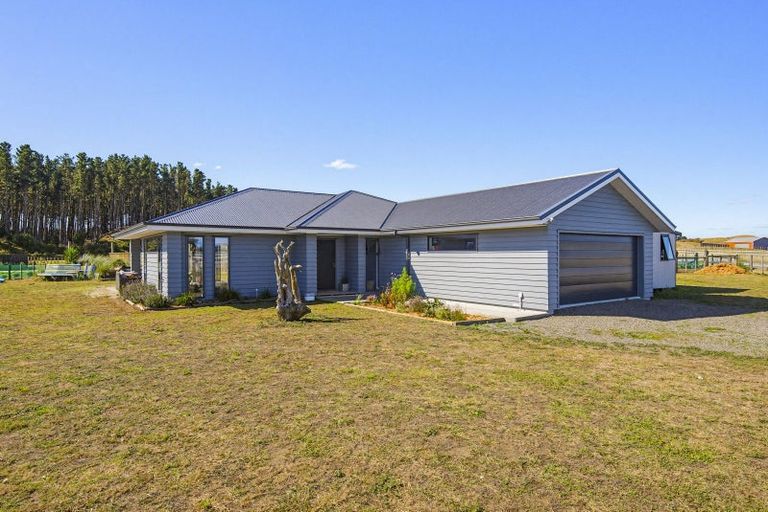 Photo of property in 21 Mowhia Grove, Waitarere, Levin, 5510