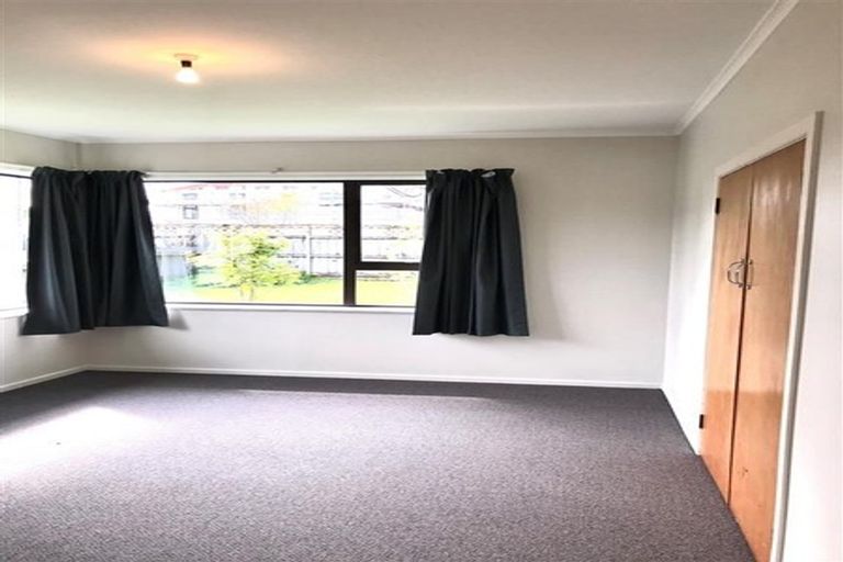 Photo of property in 13 Rogers Road, Manurewa, Auckland, 2102