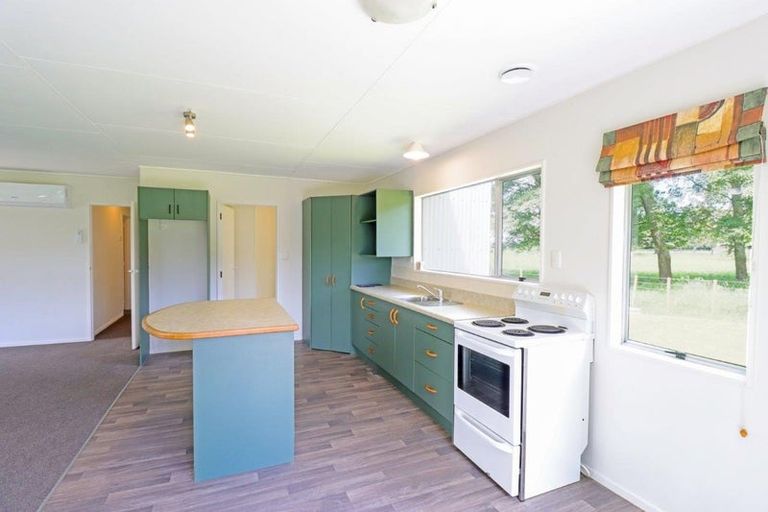 Photo of property in 213 Green Road, Awahuri, Palmerston North, 4476