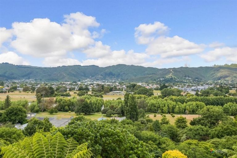 Photo of property in 18 Major Drive, Kelson, Lower Hutt, 5010