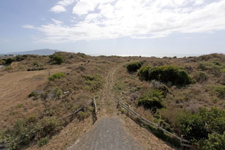 Photo of property in 47 Pingoa Lane, Peka Peka, Waikanae, 5391