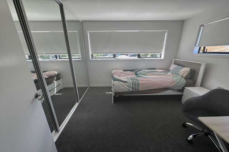 Photo of property in 9c Welby Place, Mangere, Auckland, 2022