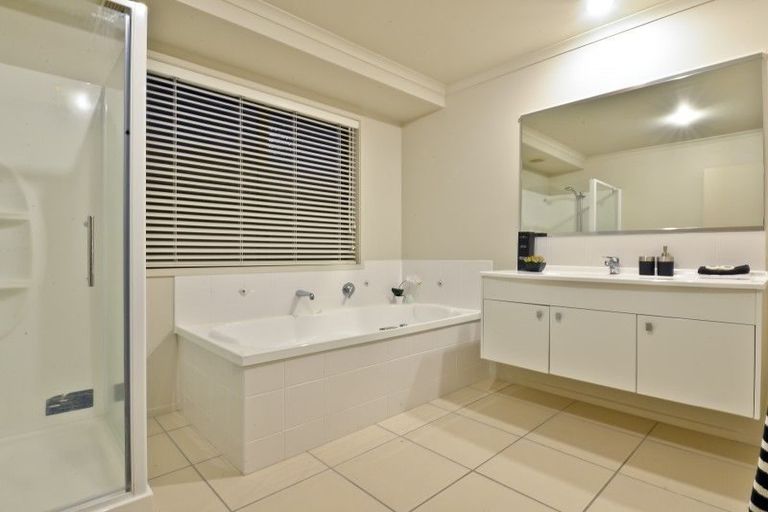 Photo of property in 29 Winchester Place, Rototuna North, Hamilton, 3210