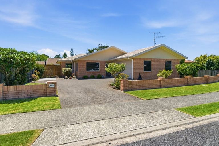 Photo of property in 15 Pembroke Drive, Bethlehem, Tauranga, 3110