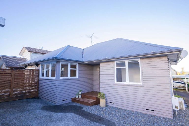 Photo of property in 160b Ridge Road, Howick, Auckland, 2014