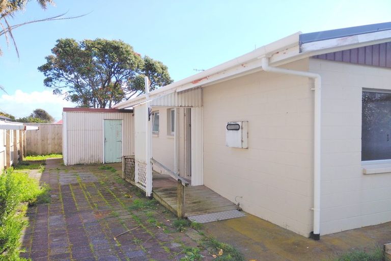 Photo of property in 3/14 Karamu Street, Strandon, New Plymouth, 4312