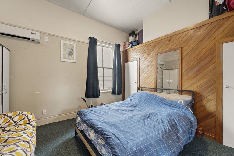 Photo of property in 25 Myrtle Crescent, Mount Cook, Wellington, 6021